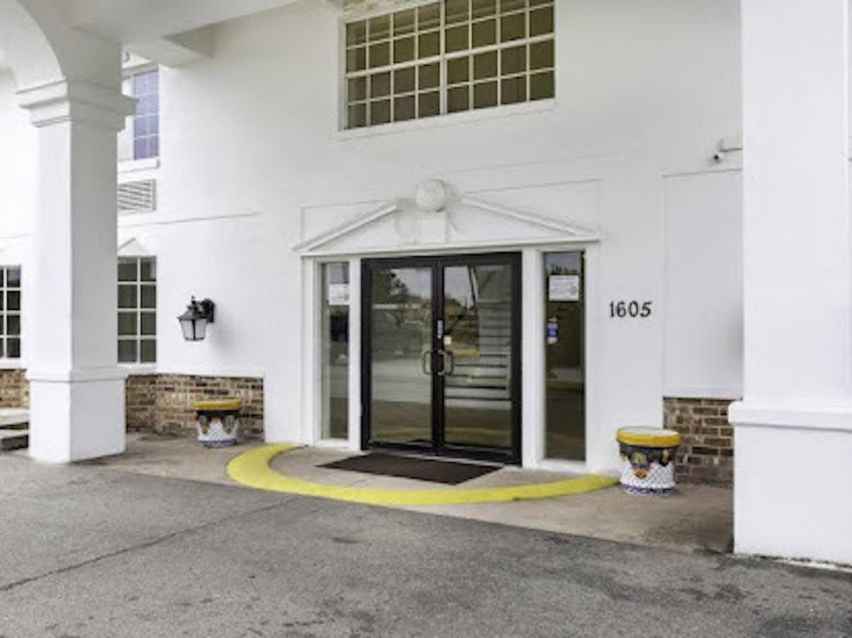 Oyo Hotel Lafayette La I-10 & University Exterior foto