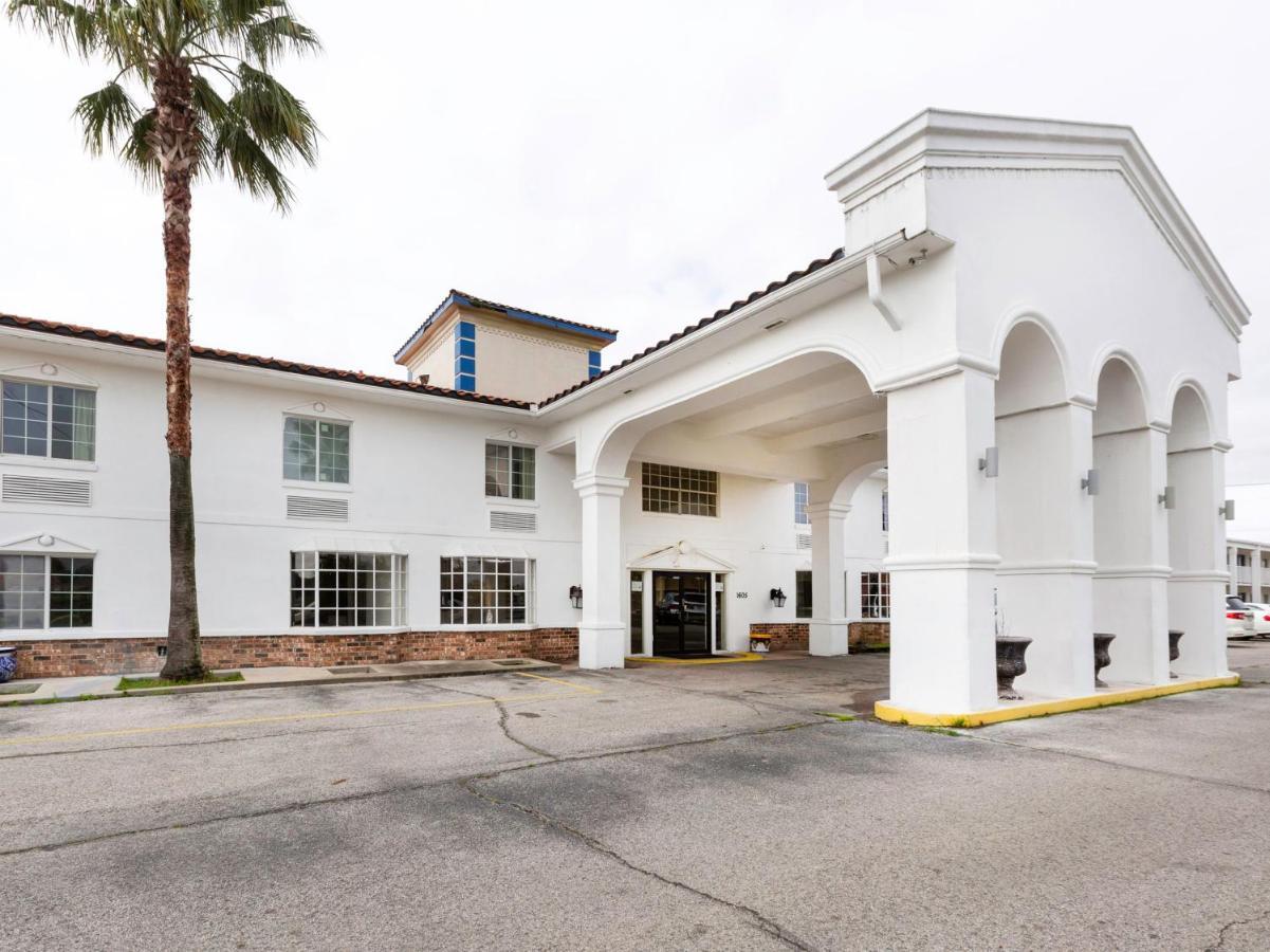 Oyo Hotel Lafayette La I-10 & University Exterior foto